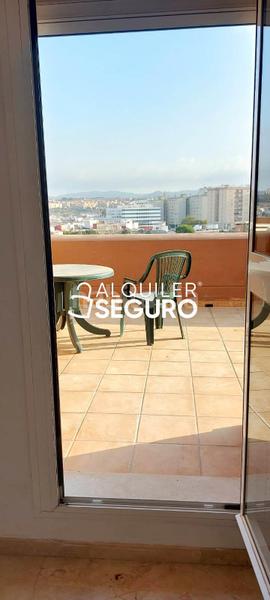 Foto 307c332e-1a1c-4015-9f86-2a9050955c7a. Alquiler ático  c paseo de la conferencia en Algeciras