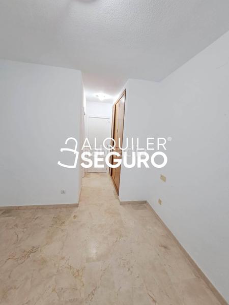 Foto 819137dc-a75e-439d-8f9d-442758700a3e. Rent penthouse with parking in Casco Antiguo Algeciras