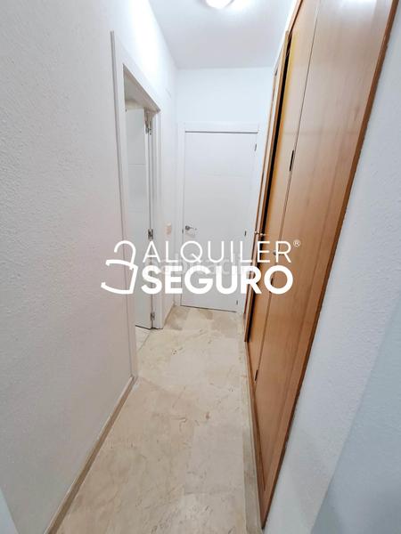 Foto cedcd805-f103-4103-bb3f-933e4d766111. Rent penthouse with parking in Casco Antiguo Algeciras