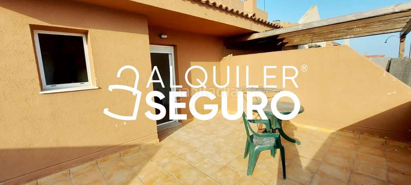 Foto f2c850b3-342b-4bf2-a403-f414eed46914. Rent penthouse with parking in Casco Antiguo Algeciras