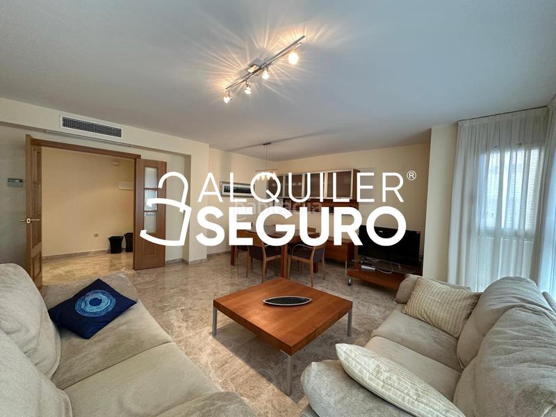 Foto d24b49a6-bb3f-408d-bd70-8c153b52a908. Alquiler piso  c salvador sastre en Arrancapins Valencia