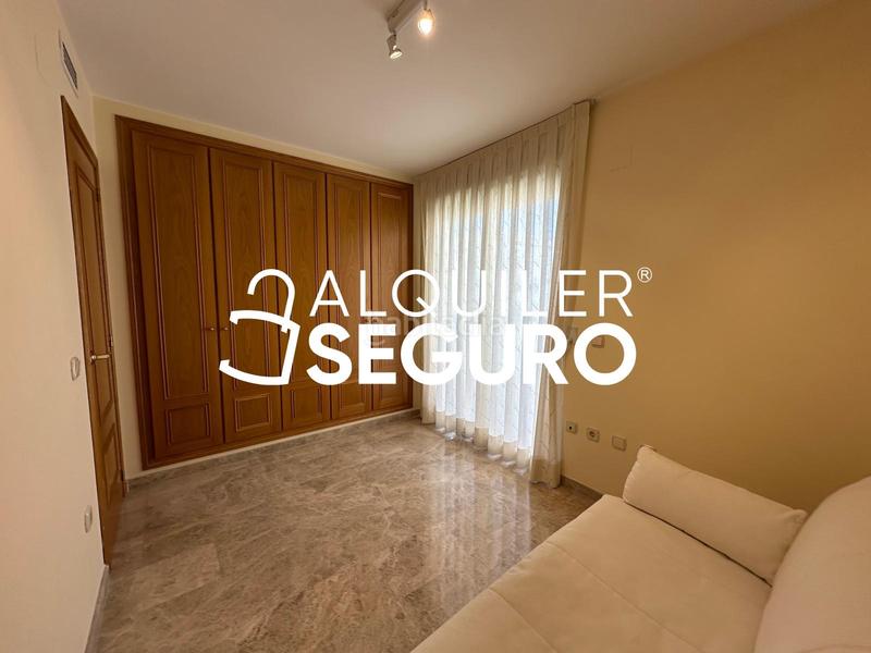 Foto 3e58ece6-4866-4f27-bb1a-5c3ffeaa5b21. Miete etagenwohnung mit parking in Arrancapins Valencia