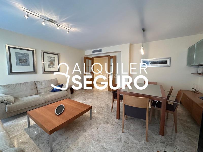 Foto 4c4c5c52-5626-45af-8710-709145917356. Rent flat with parking in Arrancapins Valencia