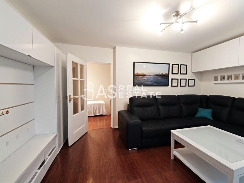 Foto bbd5e70f-ade1-49ff-b21b-84679941c234. Pis a San Fermín Madrid