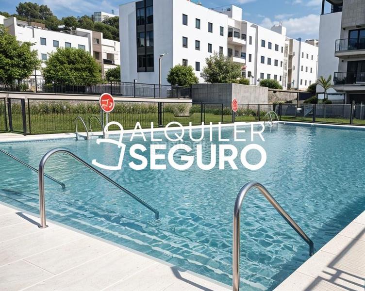Foto 074baf46-7aaa-4df1-ac34-825d515abd88. Location appartement avec parking piscine dans Barrio Alto San Juan de Aznalfarache
