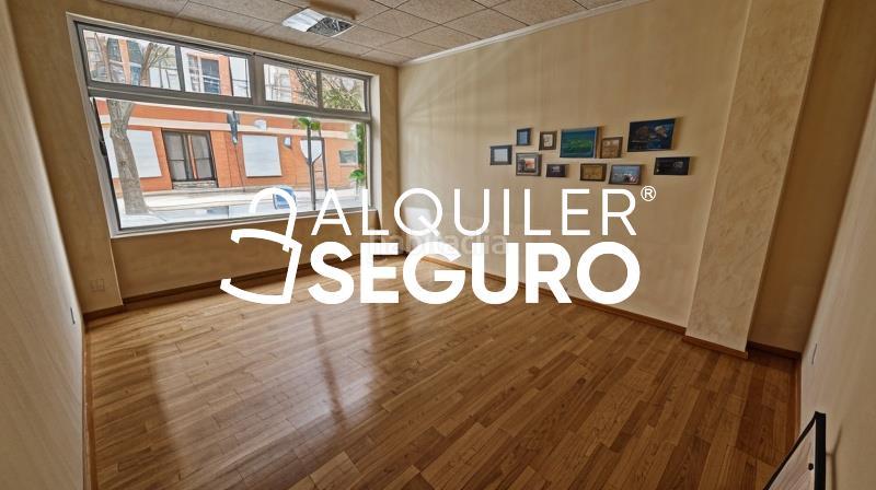 Foto 58c6d41f-5b4a-4da1-8acb-6be26d63532d. Alquiler local comercial local marinero luis de torres en Murcia