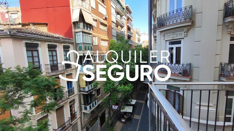 Foto 2a384587-203b-4e9e-89a0-7e4e7c87905d. Alquiler piso  c adresadors en Sant Francesc Valencia
