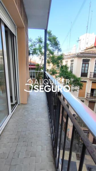 Foto a0b594ac-f147-4c8a-a9d1-49cdd64aa6ff. Alquiler piso  c adresadors en Sant Francesc Valencia