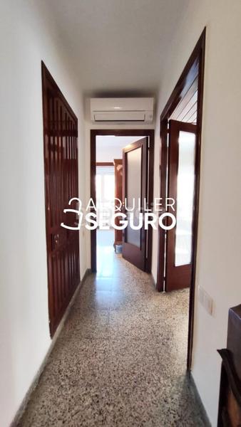 Foto dc2f03f6-3e66-438f-9a82-e4d95dd8441e. Alquiler piso  c adresadors en Sant Francesc Valencia