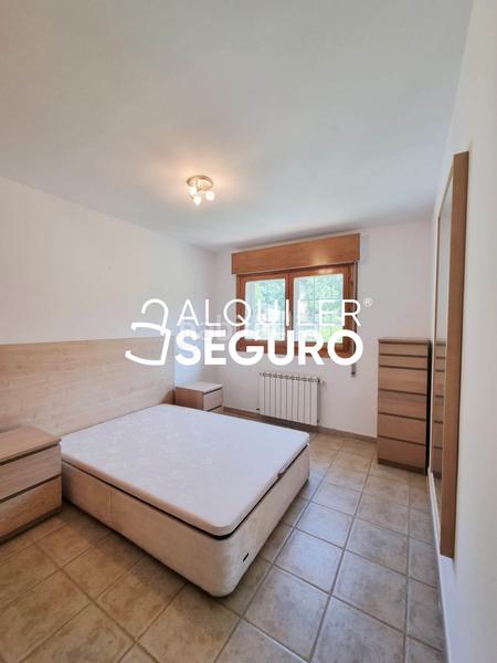 Foto bbf66eac-1838-46a5-9e26-46e7ca4465bd. Alquiler chalet  c del pocillo en Mataelpino