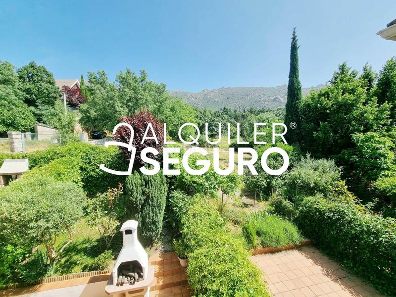 Foto c0b57380-08ae-4307-bba7-76d0a5d26d1c. Alquiler chalet  c del pocillo en Mataelpino