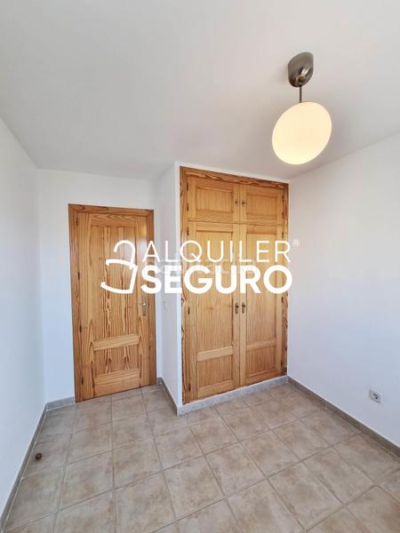 Foto cd9c718a-ef49-45a4-a64e-29bf772a1e0c. Alquiler chalet  c del pocillo en Mataelpino