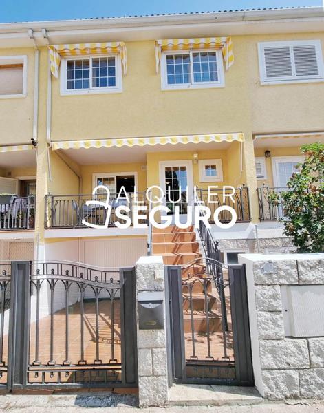 Foto efecf662-4817-4c5c-bb5e-66b28b2d5359. Alquiler chalet  c del pocillo en Mataelpino