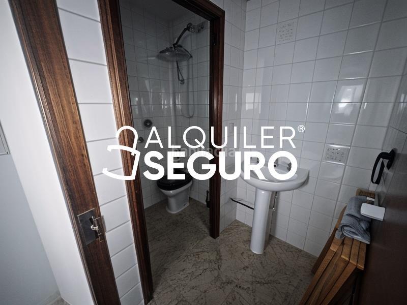 Foto 59951e6b-b252-4a54-8b8c-f460de8c34e0. Rent business premise in Villafontana - Estoril I Móstoles