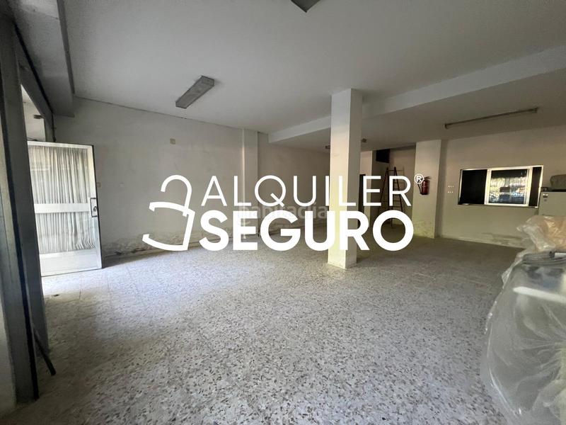 Foto d3ba7383-cbf8-49d5-bfa7-ee4762cc652a. Rent business premise in Villafontana - Estoril I Móstoles