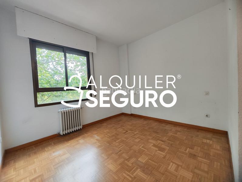 Foto 9142cc66-f36e-4dea-8c78-c7dacf0dd01e. Alquiler piso  c del arquitecto sánchez arcas en Madrid