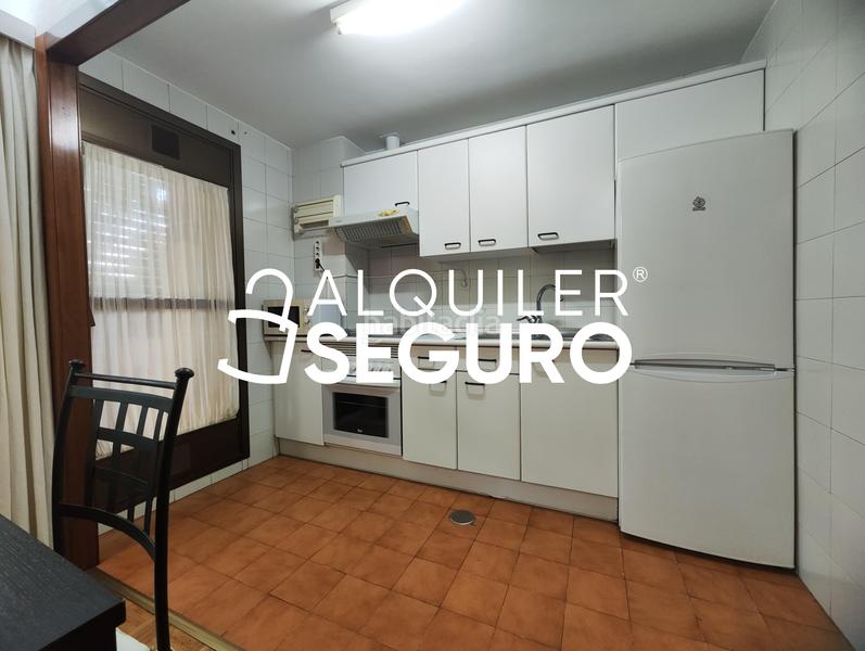 Foto dc4b4d39-fd9c-4f4f-b05a-0163fb2167a5. Location appartement avec chauffage parking piscine dans Madrid