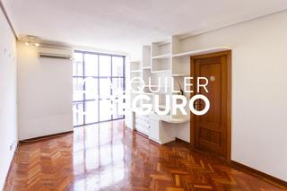 Appartement à de Costanilla de los Angeles