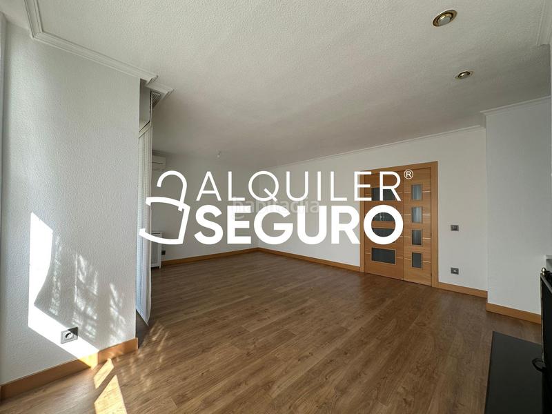 Foto 1201c44e-7585-4653-8613-977b3fd3b4b1. Location appartement avec chauffage parking piscine dans Majadahonda