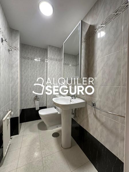 Foto fa2d77eb-d8a3-4f50-9efc-94c0ecbf66e5. Rent flat with heating parking pool in Norte Majadahonda