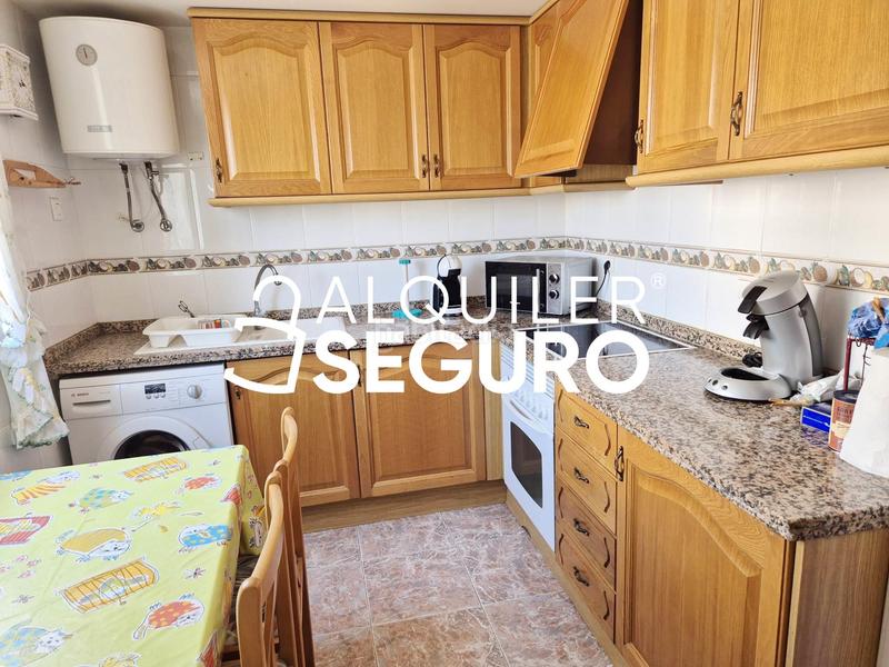 Foto 125996e5-ab3c-440d-92b4-a3cfda484ff0. Alquiler piso  c del porquet playa en Miramar