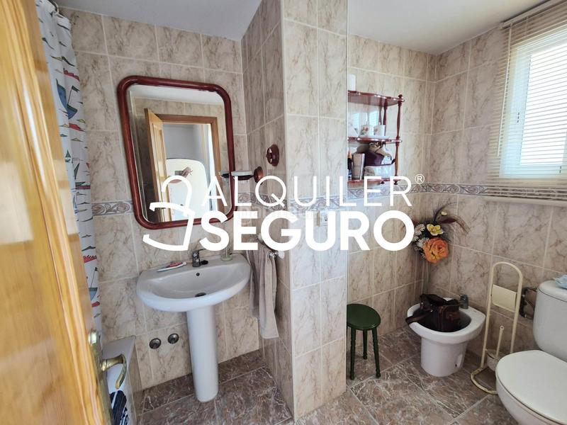 Foto 6dd57b08-6cf8-4970-bfc5-09d71aee2cde. Alquiler piso  c del porquet playa en Miramar