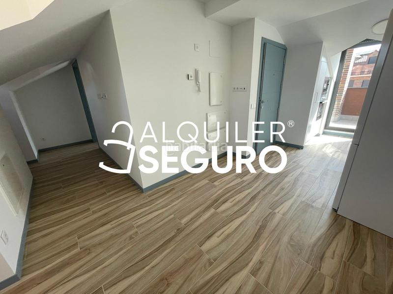 Foto 2d8ee476-5135-49ba-b71a-61293dda42d2. Location attique avec chauffage parking dans Centro Fuenlabrada