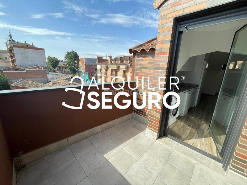 Foto 314f2117-9cfd-4398-9785-2be08d9615fc. Location attique avec chauffage parking dans Centro Fuenlabrada