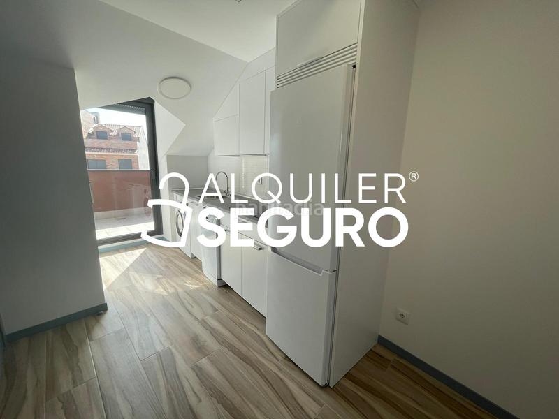 Foto 38345404-e1d3-454f-a037-92dfdf480432. Location attique avec chauffage parking dans Centro Fuenlabrada