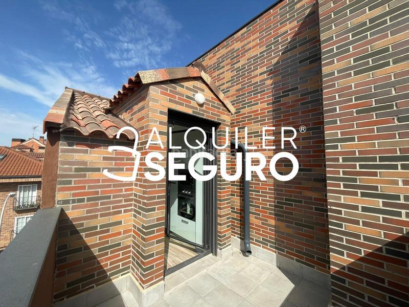 Foto 73a2a30e-fa99-4390-b0e9-3537eb32e563. Location attique avec chauffage parking dans Centro Fuenlabrada
