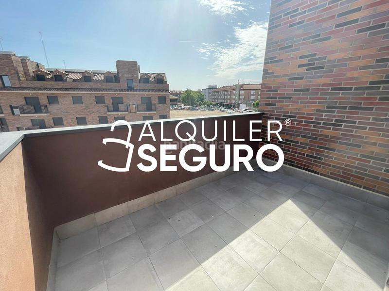 Foto bcbdb7f4-f0f8-460e-9c1e-58c2dd103e9b. Location attique avec chauffage parking dans Centro Fuenlabrada