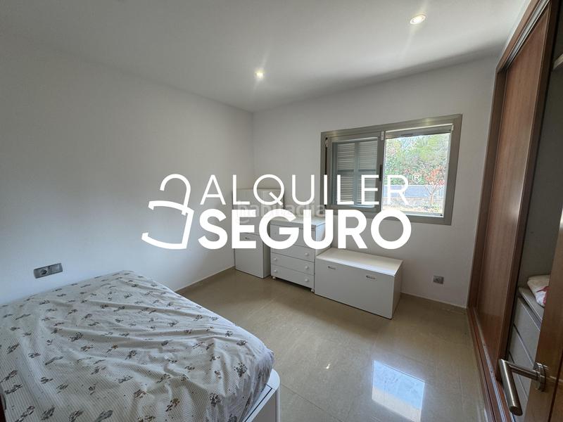 Foto a7e15911-c9ec-4c5d-a025-596a46a340fe. Location chalet avec parking dans Ciudad Universitaria Madrid