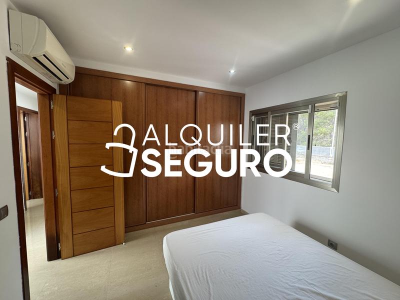 Foto c766f226-7a61-4608-9fa7-364e5188aad8. Location chalet avec parking dans Ciudad Universitaria Madrid