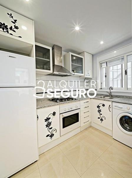 Foto 237b85f6-208b-434a-87cb-c1b20dfccda5. Alquiler piso  av. central orpesa en Playa Morros de Gos Oropesa del Mar