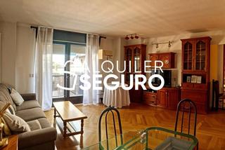 Rent Flat  La rosa. Piso c la rosa  alcalá de henares
