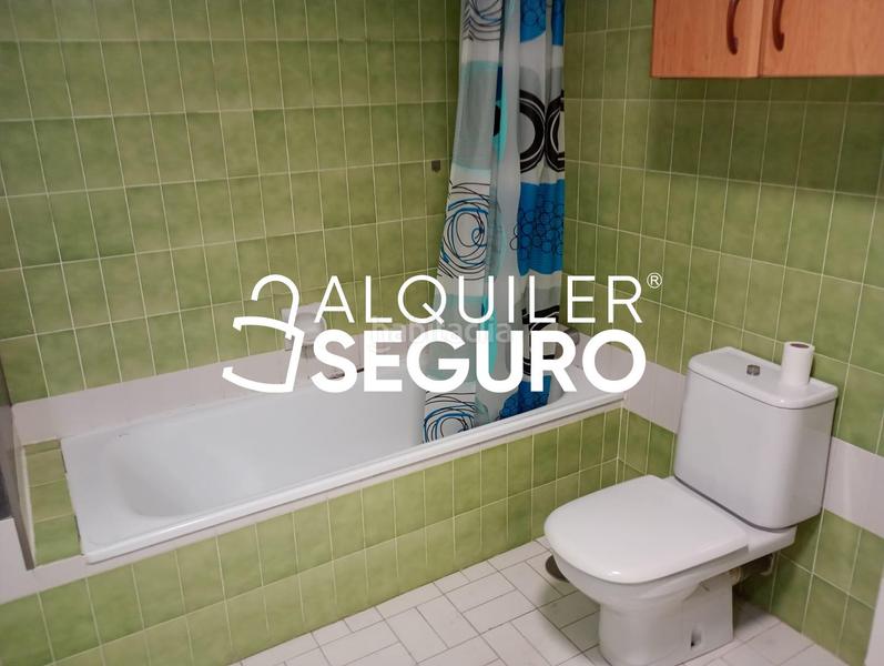 Foto 2d90f0ef-dde9-44e6-acdd-097ea0edf2a5. Lloguer pis amb aparcament a El Palo Málaga