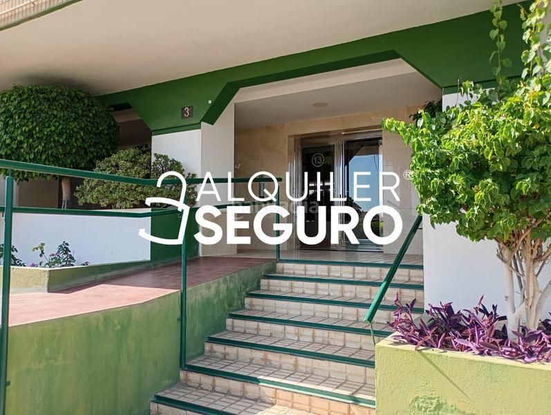 Foto 089a75d7-fa7b-47f0-80a4-e39622d779b6. Location appartement avec parking dans El Palo Málaga