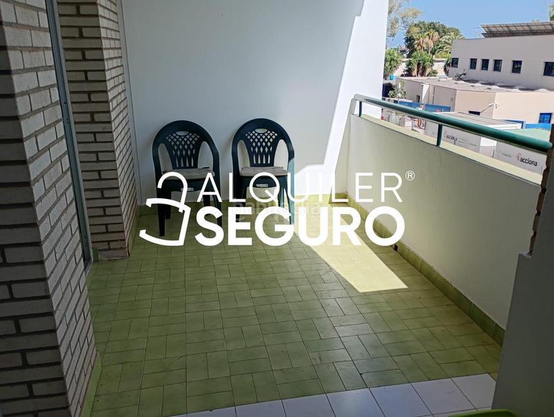 Foto 618dc641-d7a2-4e74-840b-33ebe9fa49f7. Location appartement avec parking dans El Palo Málaga