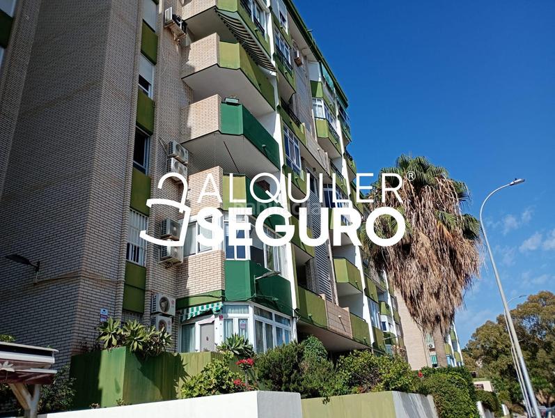 Foto 725061f0-c2c6-4eef-b58a-c0de52c5c3b3. Location appartement avec parking dans El Palo Málaga