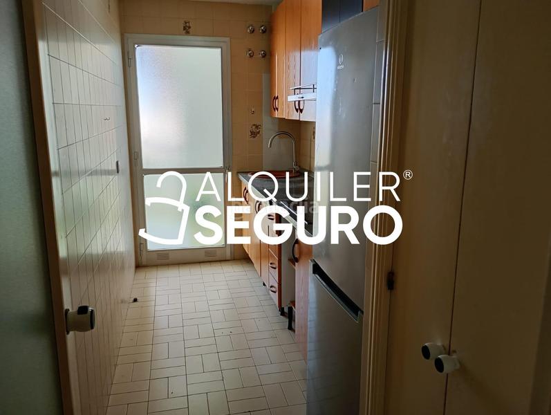 Foto a33f95cc-6312-4493-8be1-2d323740acf5. Location appartement avec parking dans El Palo Málaga