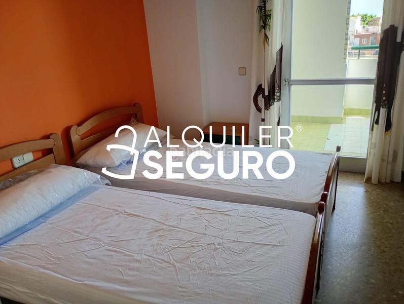 Foto c842ade4-005f-41ee-9680-da2ea6ee927e. Location appartement avec parking dans El Palo Málaga