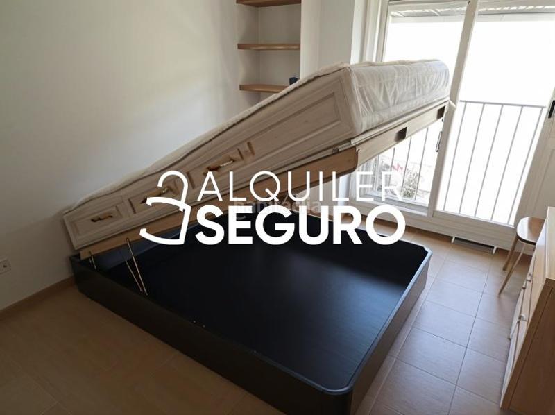 Foto 1dac00ca-7f72-4c13-a873-30a70c08115f. Alquiler piso  c soller en Camas