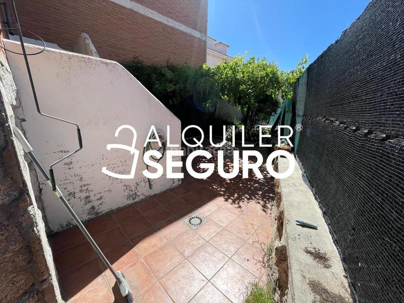 Foto 041a3b15-2183-4d20-b3e5-06db46a9e868. Alquiler chalet  c del laurel en Centro Colmenar Viejo