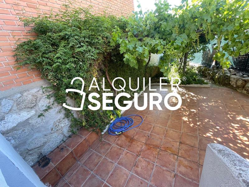 Foto 4db039d3-9556-4f53-91f8-8ff963e2fe5d. Alquiler chalet  c del laurel en Centro Colmenar Viejo