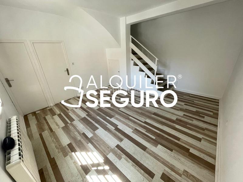 Foto b14f1408-a8ad-4280-89f2-d5ba112d23c4. Alquiler chalet  c del laurel en Centro Colmenar Viejo