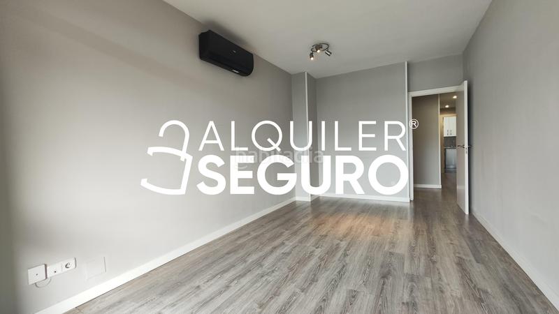 Foto 3d65ee33-9f53-4dc6-bef7-d81e79da7f23. Alquiler piso  c de san germán en Castillejos-Cuzco Madrid