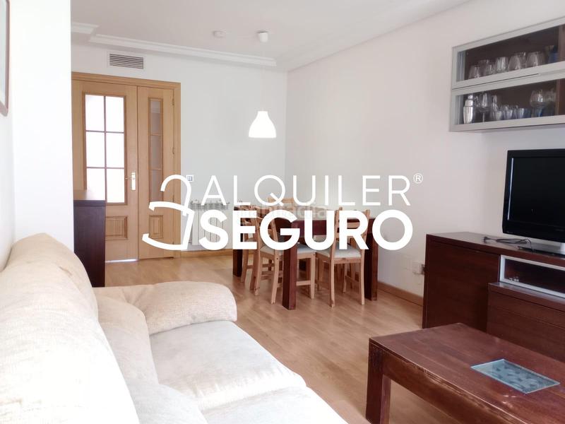 Foto 750a6763-b992-44e6-9fe6-d9a16c494b41. Alquiler piso  c luis sanchez polack tip en Simancas Madrid
