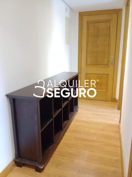 Foto c98def86-a0db-4983-98e8-55e5f4e64113. Location appartement avec chauffage parking piscine dans Madrid