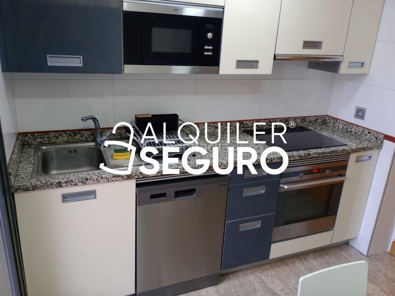 Foto 87c83aac-a8cd-4f50-929a-baa3104b64a3. Rent flat with heating parking pool in Simancas Madrid