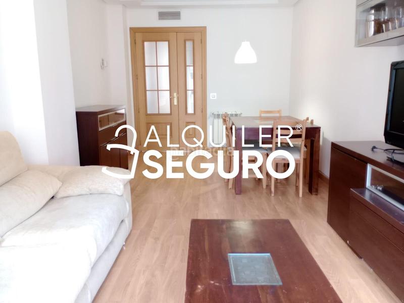 Foto 88707223-0e8e-4117-bbbb-0f9e62aa1e7c. Rent flat with heating parking pool in Simancas Madrid